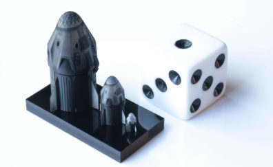 Crew Dragon Spacecraft dice